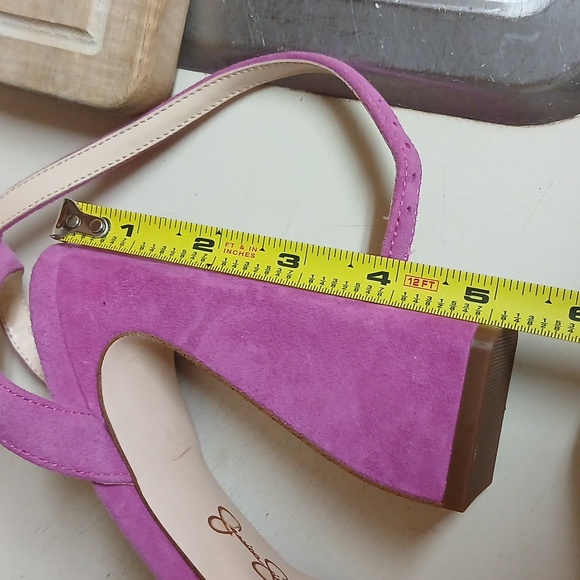 Jessica Simpsons heels - Picture 3 of 4